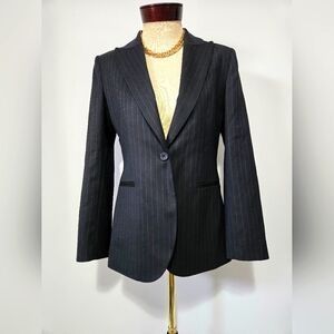 JUDITH & CHARLES Navy Pinstripe Lightweight Wool Women's Blazer. Size 4